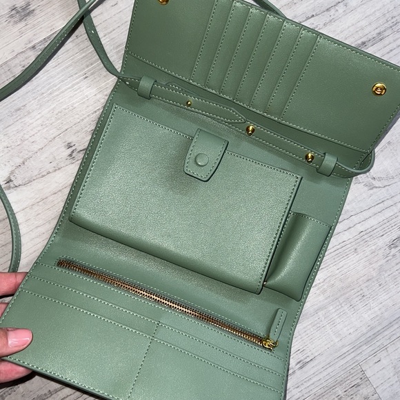 JW PEI wallet purse/crossbody💚💚 - Picture 4 of 6